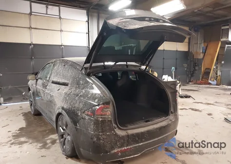 2026 Tesla Model X Plaid z USA, uszkodzony, nr VIN 7SAXCBE63TF478274